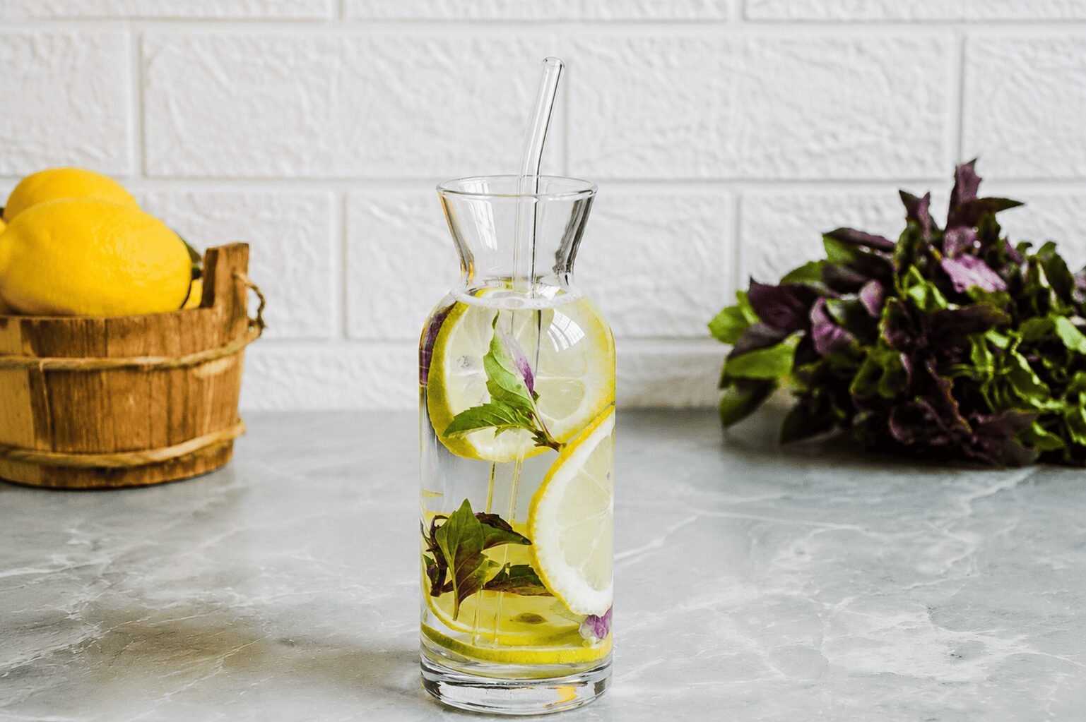 7 Best Detox Water Recipes for Weight Loss